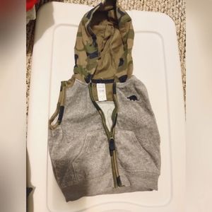 Camo/Gray Zip Up Vest